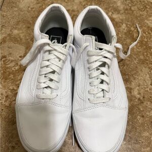 Classic White Unisex Sneakers Leather